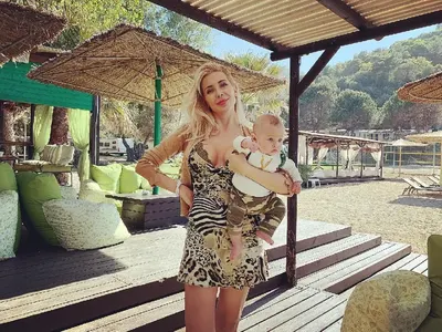 Антония заведе бебето на къмпинг