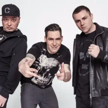 Ъпсурт се подиграха с феновете си! ПР ход ли се оказа „разпадането“ на групата?! Фактите говорят сами