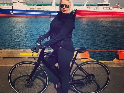 Асдис Ран се наля