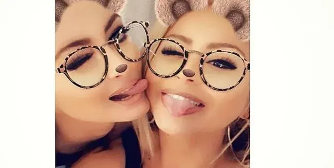 Ася Капчикова бръмчи с Гери – Никол