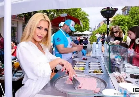 Ася Капчикова учи испански