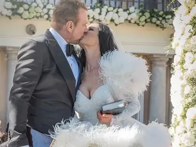 Цеци Красимирова с най-скъпата сватба! Мъжът й се бръкна със 700 000 евро за пищното тържество (Ето кои други сключиха брак по това време)