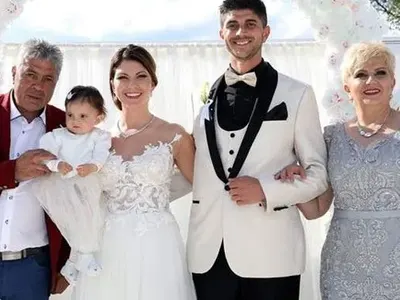 Цеци Красимирова с най-скъпата сватба! Мъжът й се бръкна със 700 000 евро за пищното тържество (Ето кои други сключиха брак по това време)