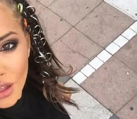 Дара спи 4 часа на нощ