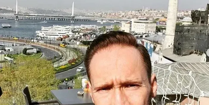 Дарин Ангелов брадяса като чичка