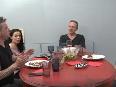 Деян Донков стана за смях с мляскане в Черешката