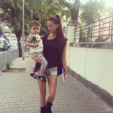 Диляна Попова се превърна в  домакиня