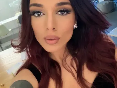 Диона работи за момче