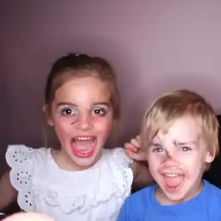 Джаферович гримира децата