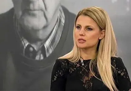 Една година след смъртта на Шарлопов: Вдовицата Бояна залюби бодигарда си! (След като свали траура, красавицата обнови гардероба си с провокативни одежди)