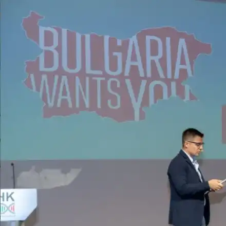 Изненада! Иван и Андрей стават социолози! Ето какъв отговор търсят чрез мащабното си проучване