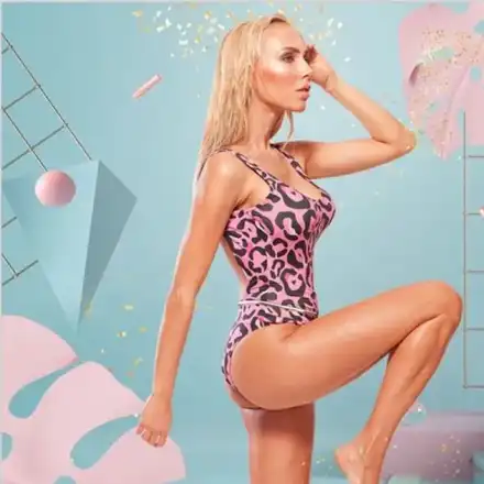 Жаси от „Сделка или не” показа уникално тяло