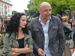 Калин Сърменов заведе жена си на видеозон! Скоро ще стане татко на трето дете