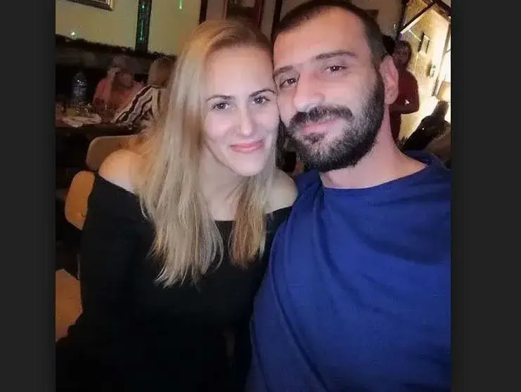 Къртицата Емо Каменов остана без сватба, няма пари