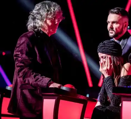 Михаела Филева не спира да плаче в „Гласът на България“