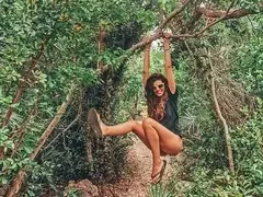 Михаела Филева заведе гадже в Куба! Певицата щастлива с рекламист