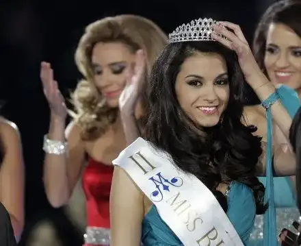 Мис България мечтае да стане пианистка