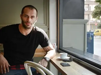 ММА боец закъса с колата