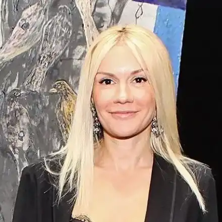 МОДЕН ГАФ! Вижте как се облече Мария Игнатова на светско събитие (Фото в галерия)