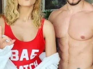 Мускулести младоци опипват Анелия