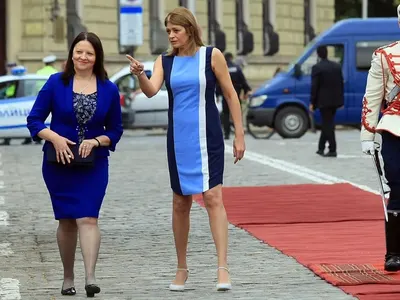 Президентшите ни – царици на гафовете: Мара Малеева потресе Париж, Деси Радева обиди Германия, а Марушка на Желю втрещи английската кралица