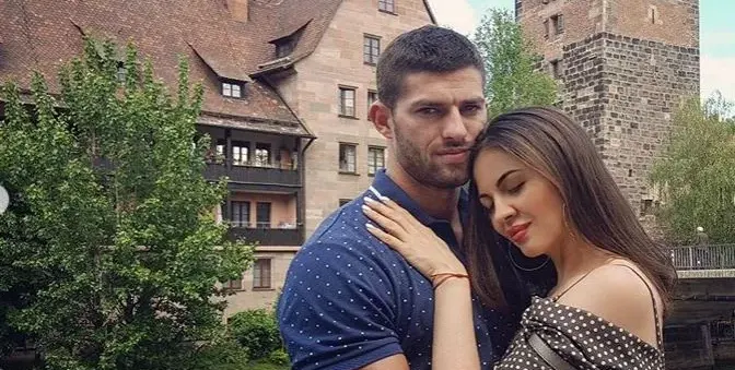 Райна глези гаджето с ваканция в Германия