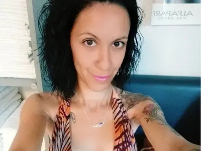 Силиконка бленува по съпруг затворник