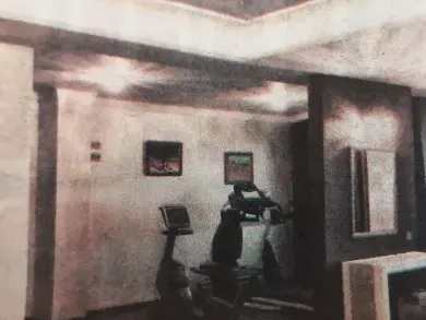 Слави се къпе в невиждан лукс за 5 милиона! (Снимки от палата на чалгаря)