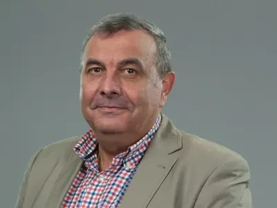 Светозар от „Женени от пръв поглед” заряза жена си