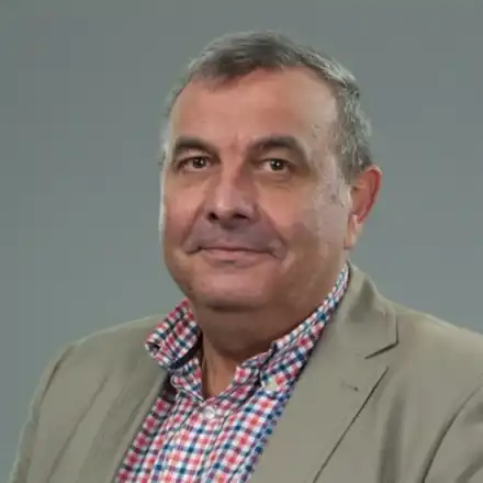 Светозар от „Женени от пръв поглед” заряза жена си