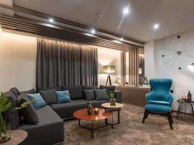 Тайландка очарова Даниел и Алекс Петканови