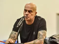 Слави Трифонов изненада Би Ти Ви за втори път! Те не очаквали, че няма да поднови договора на шоуто си! +Дългия влиза в политиката