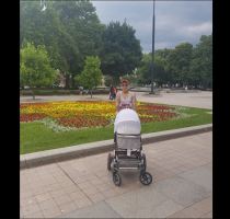 Бебето с еднополови родители с първа разходка в Русе