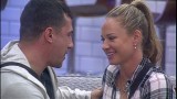Гаджето на Лора Караджова я заряза заради пиянството й