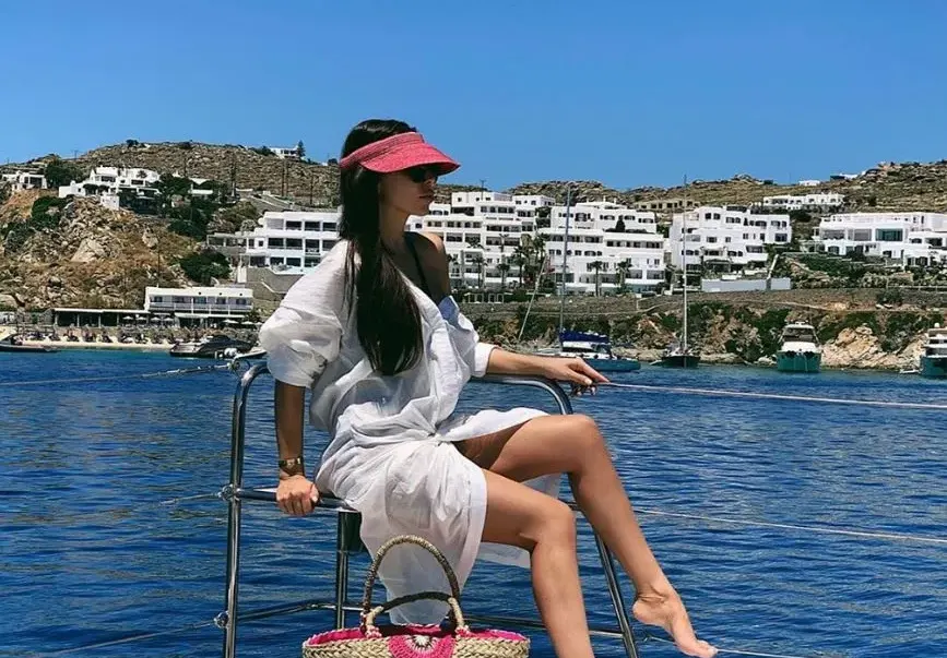 Алисия на море без гадже