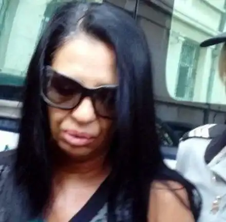 Анита Мейзер изчезна, частен съдебен изпълнител напразно дири убийцата, за да й взема гаража