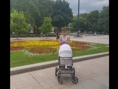 Бебето с еднополови родители с първа разходка в Русе