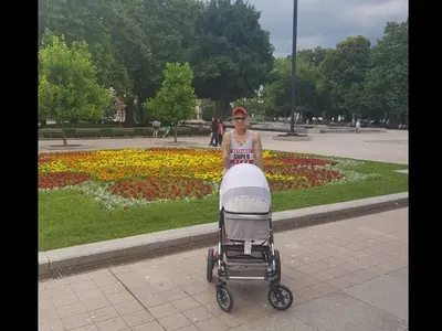 Бебето с еднополови родители с първа разходка в Русе