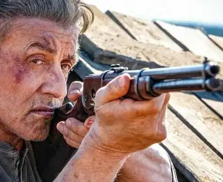 БГ здравеняци пребиха Рамбо в София