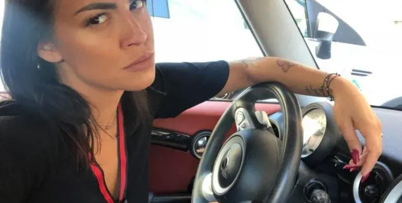 Бременната Деси Цонева хвърчи по задачи