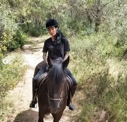 Цеци Красимирова заминава за Америка