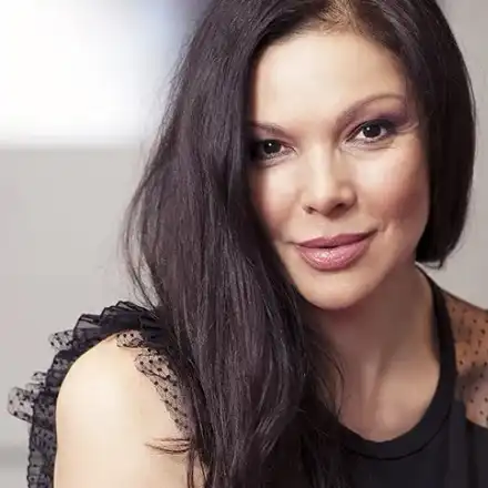 Данъчните погнаха Юлияна Дончева