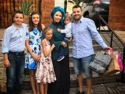 Дъщерята на Иван му води зет