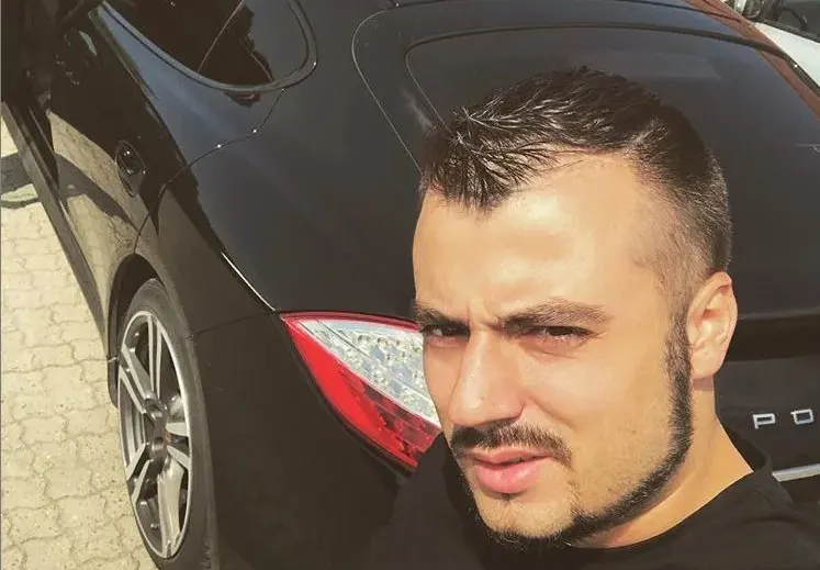 Джена яхва лимузина за 150 бона