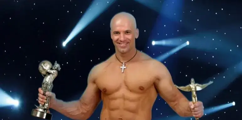 Енчо Керязов купи три апартамента