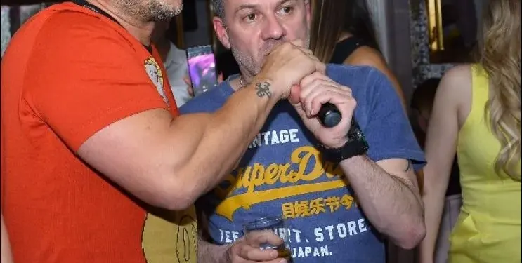 Гъмов пропя чалга