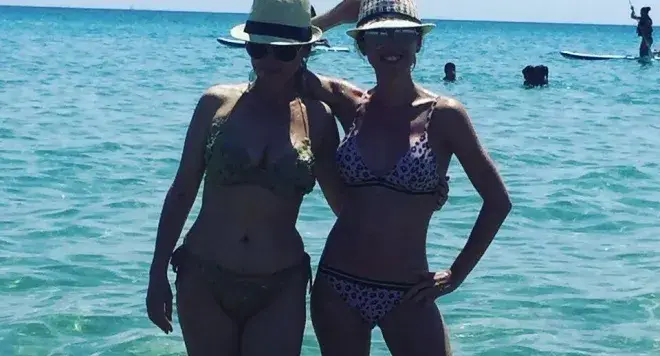 Илиана Раева показа перфектно тяло в Гърция