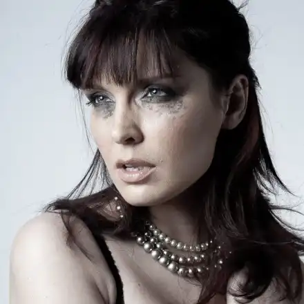 Жени Калканджиева ги показа