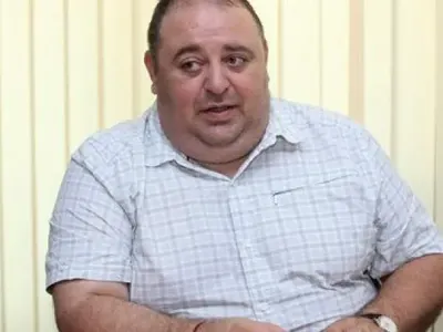 Любо Нейков готви нови \"Комици\"