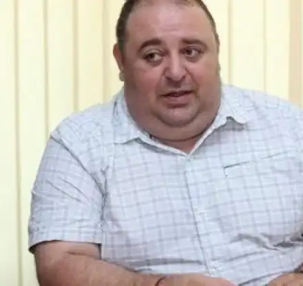 Любо Нейков готви нови \"Комици\"